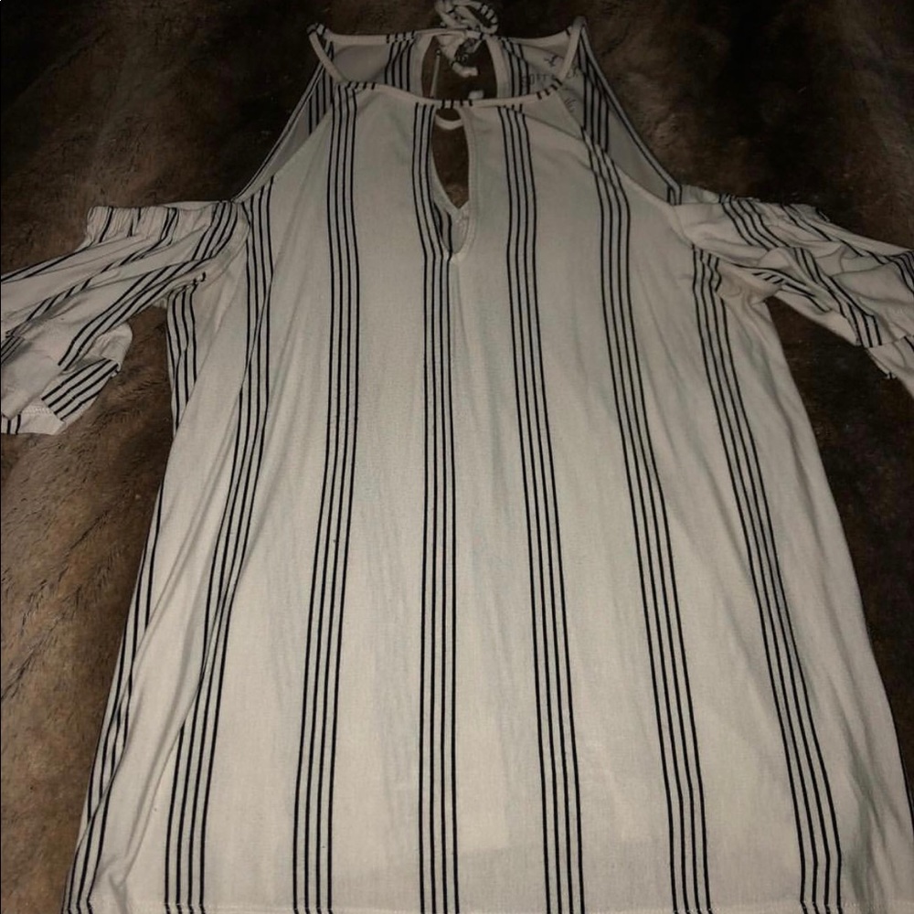 High neck peek a boo top!